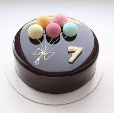 Pin By Merouane Ben Ahmed On Torturi Chocolate Cake Decoration Chocolate Cake Designs Cake