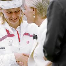 The women's tennis association said novotna, who had cancer, died peacefully, surrounded by her family. Jana Novotna Who Won Hearts After Post Match Breakdown A Heartbreaking Loss In The Wimbledon Final Dies At 49 Chicago Sun Times