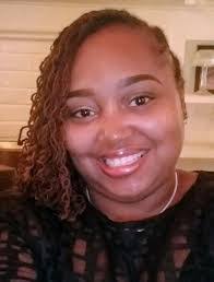 Lenora Kennedy's Instagram, Twitter & Facebook