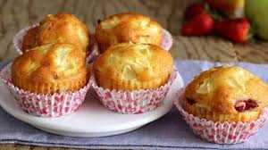 Muffins Aux Pommes Et Fraises Sans Beurre Ma Patisserie Recette En 2020 Alimentation Recette A Base De Mascarpone Recette Gateau Banane