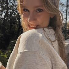 Riley Spence's Instagram, Twitter & Facebook