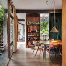 Australian Mid Century Modern Russel Jack House In Sydney Dining Area Modernroomideas Mid Century Modern House Modern Houses Interior Mid Century House