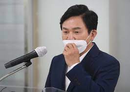 원희룡 전 제주지사가 17일 이재명 경기지사의 맛 칼럼니스트 황교익 씨 경기관광공사 사장 내정 논란에 대해 가깝다고 자리를 주면 최순실과 뭐가 다르냐며 황교익 임명은. F3 Q Xsccop3bm