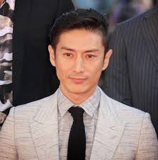 スーツが似合うイケメン俳優 40代 50代で一番かっこいい男性人気ランキング 画像まとめ スーツ 髪型 イケメン俳優 男性