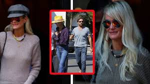 La crise sanitaire a son lot de difficultés. Laeticia Hallyday En Couple Avec Pascal Balland Separation Imminente Youtube