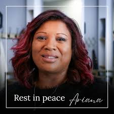 Meet Lindy! She is co-owner at our Edge Constantia Emporium store, manager  as well as stylist extraordinaire 💫 Her clients range from young to  (mature) and they all love her. Best get