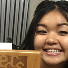 Heidi Mcclure's Instagram, Twitter & Facebook