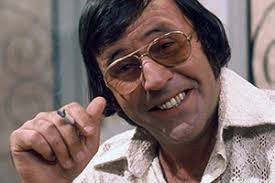 Frankie Cull's Instagram, Twitter & Facebook