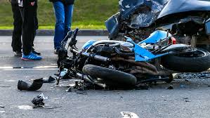 Un ragazzo di 21 anni è morto nello scontro tra la. Brescia Incidente Stradale Tra Via Moro E Via Cipro Grave Ragazzo Di 28 Anni