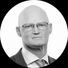 NHL99: How Larry Robinson's Hall of Fame career almost got ended early by a  horse