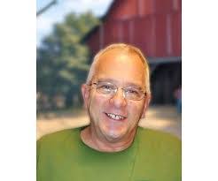 Dennis Beedle's Instagram, Twitter & Facebook