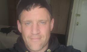 Fife thug broke singer's nose at Cowdenbeath pub