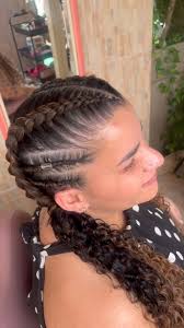 Ela é força, graça e beleza em cada gesto.🥰, Modelo : Trança Boxeadora com  cachos , #tranças #trançaboxeadora