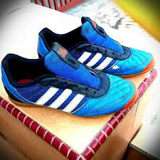 Check spelling or type a new query. Kasut Futsal Adidas Online Off 57