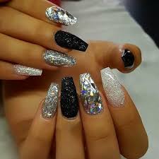 20 Nail Designs For New Years Eve You Need To Copy Society19 Silver Nails Nail Designs Glitter Nails