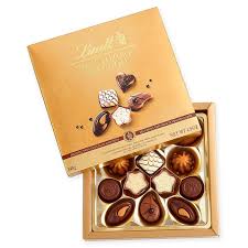 Lindt Swiss Luxury Selection Gift Box Multi Lindt Chocolate Lindt Swiss Luxury