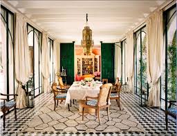 Dining Room In Marrakesh Photographed By Francois Halard For Us Vogue Beautiful Dining Rooms Dining Room Rug Large Dining Room