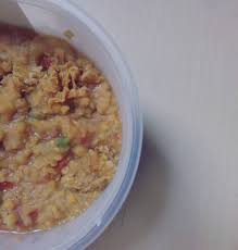 Je Viens Juste De Finir De Preparer Une Grande Quantite De Ma Recette De Lentilles Corail Poivrons Et Tomates Pour Manger Toute Cette S Food Breakfast Oatmeal