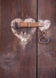 pin by ana almedina on srdce heart rustic doors door curtains diy sliding barn door hardware