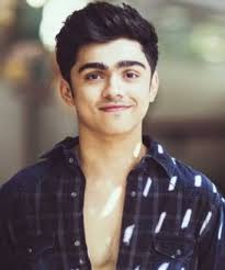 Who are the YouTube singers in India who sing English songs?