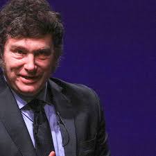 Lejos de EEUU, cerca de China y de espaldas a la educación