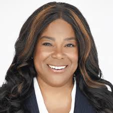 Inez Logan's Instagram, Twitter & Facebook