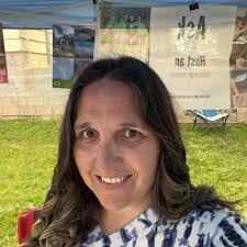 Christie Prater's Instagram, Twitter & Facebook