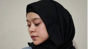 Akan tetapi kini dirinya ataupun lesty kejora telah memiliki kulit kinclong. Wajah Asli Lesty Kejora Terpampang Nyata Di Pass The Brush Challenge