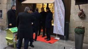 Jun 04, 2021 · certes, les médias anglais et italiens ne cessent d'envoyer antonio conte à tottenham, le poste d'entraîneur du real madrid n'étant plus à pourvoir et la continuité de mauricio. Rennes Avez Vous Croise Nasser Al Khelaifi Et Michel Sardou Rue Vasselot Rennes Maville Com
