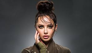 Adding bangs to long locks creates a trendy, flattering hairstyle. Types Of Bangs For Every Face Shape Hair Texture Nykaa S Beauty Book