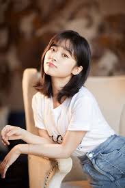 Shen Yue At Brand Event China Entertainment News Layered Bob Hairstyles Hairstyle Short Hair With Layers