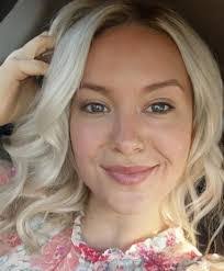 Muriel Bartlett's Instagram, Twitter & Facebook