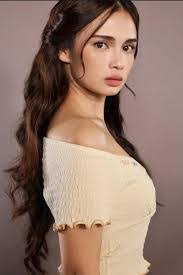 Nancy Arceo's Instagram, Twitter & Facebook