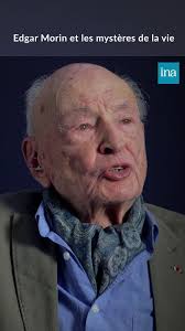 Nan yon mond kote kwayans fòme konpreyansyon moun, kote dogm souvan dikte  chwa nou yo, li esansyèl pou nou poze kesyon sou baz verite ki andedan nou  menm. Mwen ankouraje nou antre