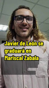 #USAC 🎓 Javier de León dice sentirse "extremadamente feliz" de poder  graduarse mañana a las 3 de la tarde en el Mariscal Zavala. La Fiscalía no  permitió que fuera en otro lado pero "ahí sea entre ...