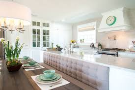 Bring proper outdoor seating to your patio, poolside, front porch or anywhere you'd like to be able to sit outside with the selection of patio chairs at lowe's. Kitchen Island With Bench Seating Whaciendobuenasmigas