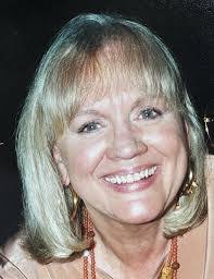 Rae Lowery's Instagram, Twitter & Facebook