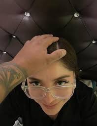 cuando se dejaba tomar fotos la Jake Negrete 😔