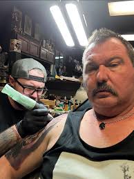 Man Michigan Paranormal Convention was an absolute blast! Meet so many  awesome people. Going to start post and tagging old and new friends from  the weekend. Brain J. Cano and a photo