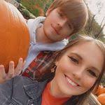 Amanda Smitley's Instagram, Twitter & Facebook