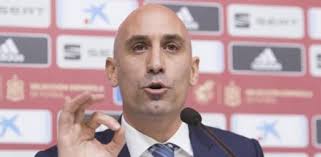 Giro de timón de la RFEF