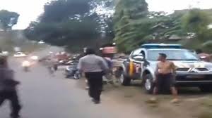 Klithih/ klitih (klithihan/nglithih) merupakan sebuah (kosa) kata dari bahasa jawa/yogyakarta, yang mempunyai arti sebuah kegiatan dari seseorang yang . Klitih Trending Di Twitter Arti Klitih Apa Itu Klitih Dalam Bahasa Gaul Tribunpekanbaru Com