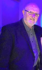 We were delighted to welcome Ian Cheeseman to our rehearsal this evening,  and to speak to him about our upcoming panto! 📻 Radio interviews pending…  😃