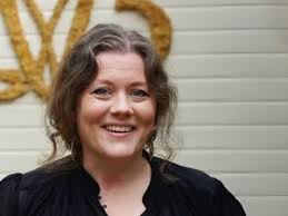 Tasty treats transport opera star Pavarotti's widow back in time