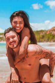 Check mc roba cena's social media highlights and find out where they are performing next. Familia De Pocah Do Bbb 21 Vive Barraco Fora Do Reality Mae Nao Se Da Com O Genro E Ex Briga Para Ver Filha Famosos Extra Online