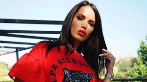 Currently, manon marsault is 31 years, 7 months and 20 days old. Les Marseillais Aux Caraibes Moquee Par Les Internautes Pour Un Detail Surprenant Manon Marsault Repond A Ses Haters Video