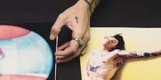 Choose from contactless same day delivery, drive up and more. Harry Styles Strips Down Completely For Fine Line Artwork Video Harry Styles Music Just Jared