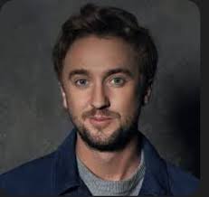 Who thinks Damian Penwolf would actually be Felix from the og show? Because  he was the descendent of the great powerful wizard remolds or what ever the  name is, maybe he changed