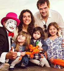 Other articles where maría luisa is discussed: Asi De Grandes Estan Las Hijas De Maria Luisa Godoy Foto