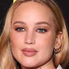 Reyna Pantoja's Instagram, Twitter & Facebook